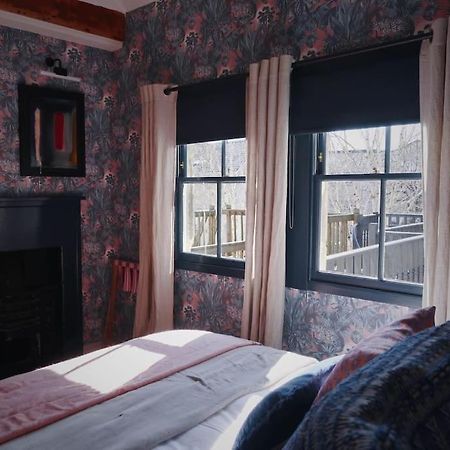 Primrose Cottage - With Private Courtyard & Sun Terrace In Central Bath Extérieur photo